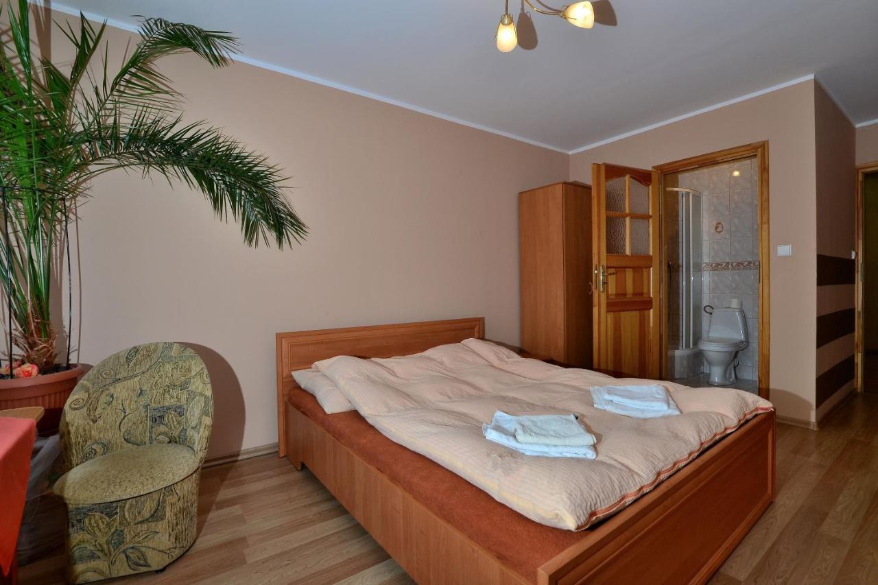 Zajazd Zagloba Widoma Exterior foto